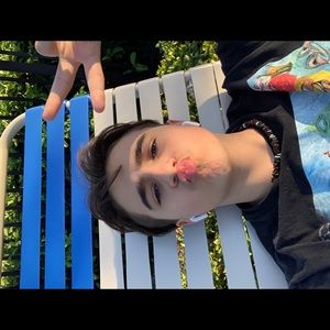 Meet your Posher, Alexia